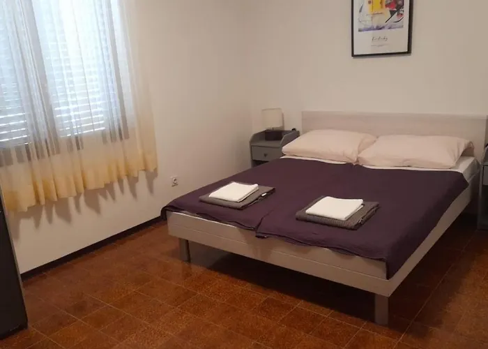 Marta * Rogoznica (Sibenik-Knin)